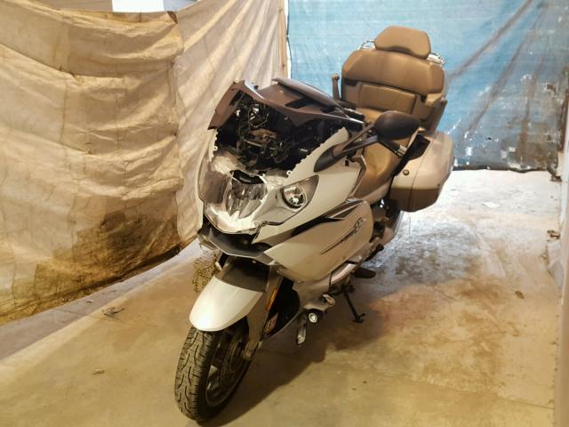 WB1061202FZZ28328 - 2015 BMW K1600 GTL WHITE photo 2