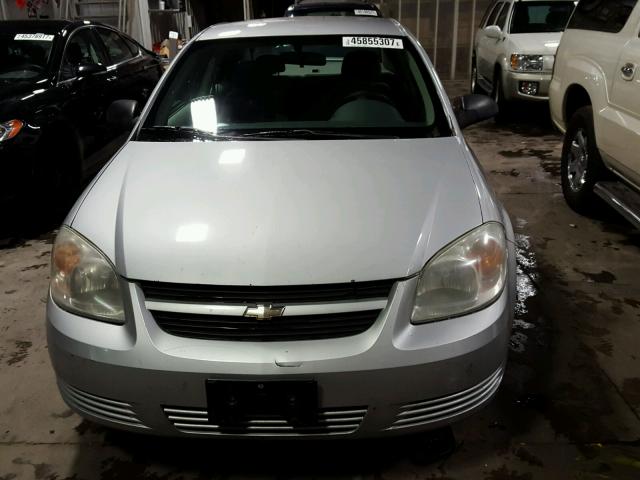 1G1AK52F857585494 - 2005 CHEVROLET COBALT SILVER photo 9