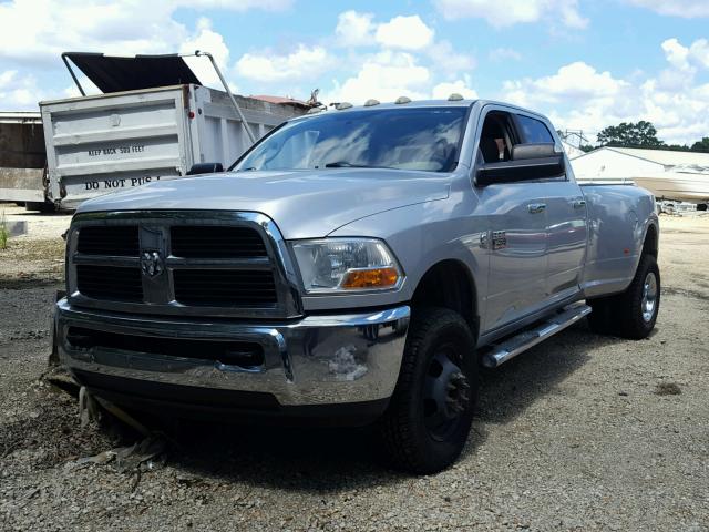 3D73Y4CL6BG576862 - 2011 DODGE RAM 3500 银色 照片 2