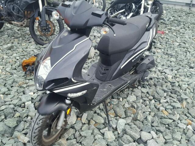 LLPTGKBB9H1E20052 - 2017 CHALET MOPED BLACK photo 2