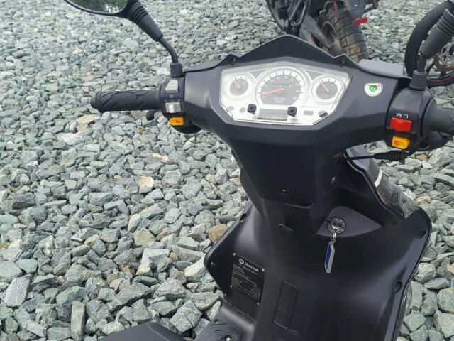 LLPTGKBB9H1E20052 - 2017 CHALET MOPED BLACK photo 5