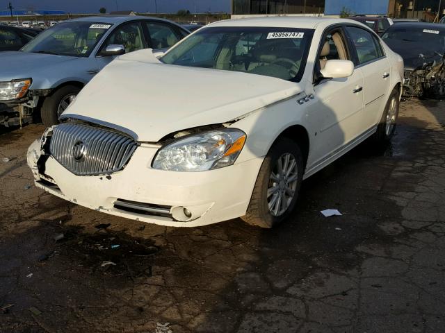 1G4HC5EM8AU106916 - 2010 BUICK LUCERNE WHITE photo 2