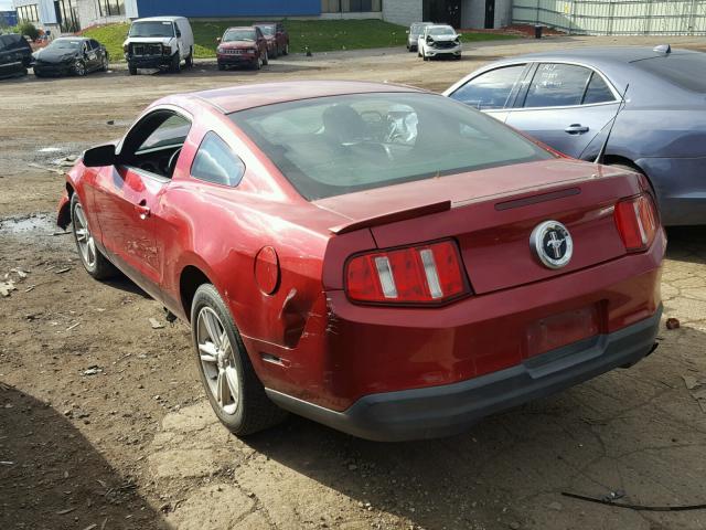 1ZVBP8AN4A5157593 - 2010 FORD MUSTANG RED photo 3