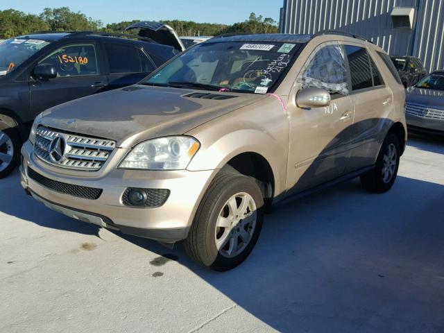 4JGBB86E06A026116 - 2006 MERCEDES-BENZ ML 350 BEIGE photo 2