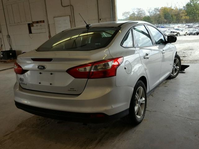 1FADP3F24EL435669 - 2014 FORD FOCUS SE SILVER photo 4