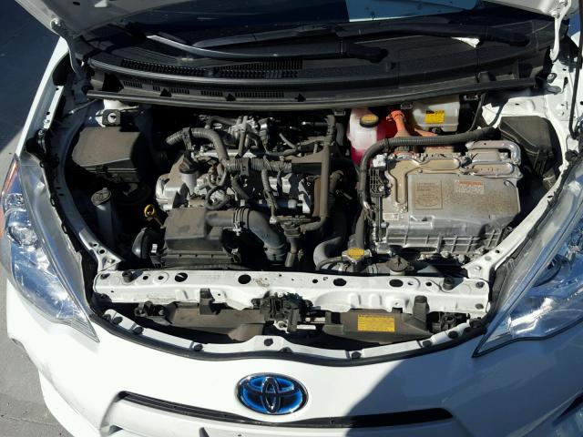 JTDKDTB32D1554680 - 2013 TOYOTA PRIUS C WHITE photo 7