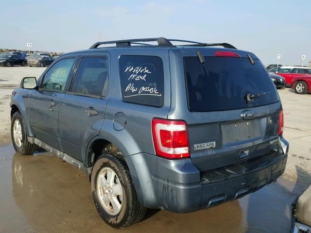 1FMCU0D74AKD00585 - 2010 FORD ESCAPE XLT BLUE photo 3