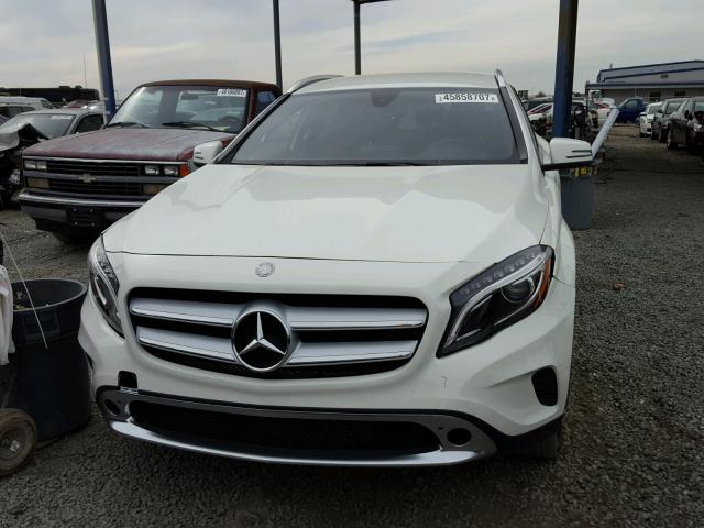 WDCTG4EB4GJ219505 - 2016 MERCEDES-BENZ GLA WHITE photo 9