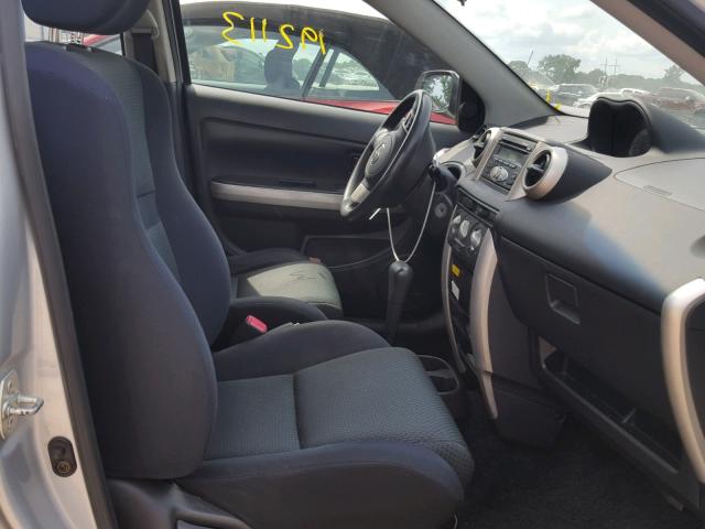 JTKKT624860169512 - 2006 TOYOTA SCION XA SILVER photo 5