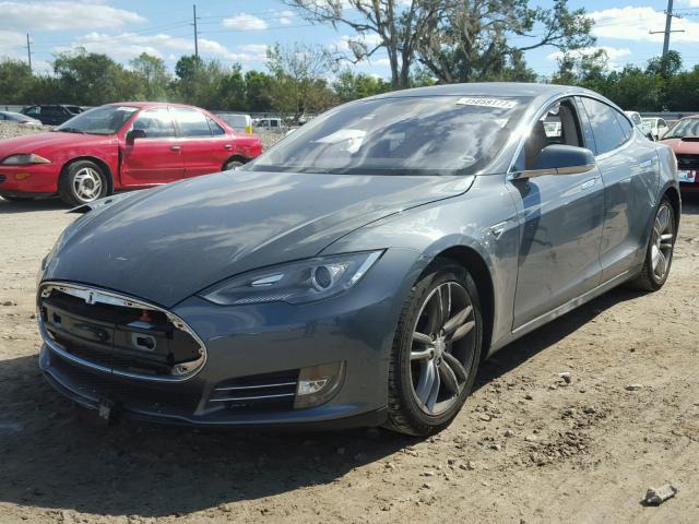 5YJSA1CN7CFP01501 - 2012 TESLA MODEL S Մոխրագույն լուսանկար 2