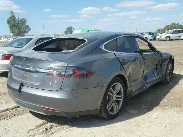 5YJSA1CN7CFP01501 - 2012 TESLA MODEL S Մոխրագույն լուսանկար 4