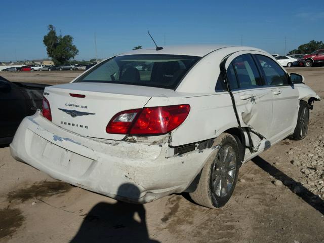 1C3CC5FB8AN141305 - 2010 CHRYSLER SEBRING LI WHITE photo 4