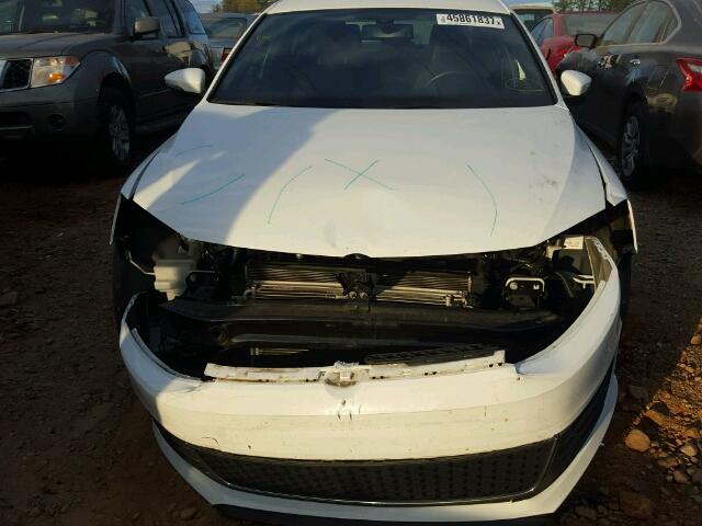 3VW4S7AJ3FM254946 - 2015 VOLKSWAGEN JETTA GLI WHITE photo 9