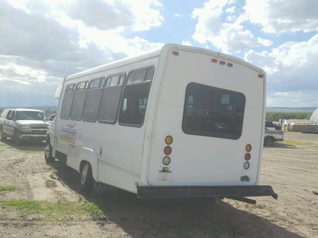 1FDXE45SX1HB16323 - 2001 FORD E450 WHITE photo 3