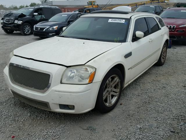 2D8GV57236H276781 - 2006 DODGE MAGNUM WHITE photo 2