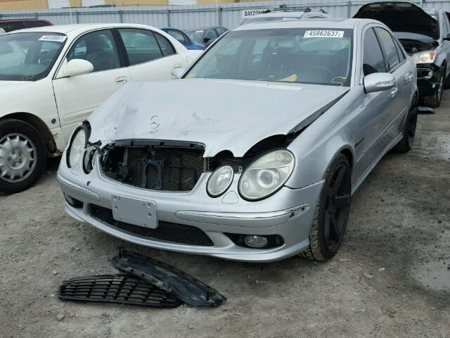 WDBUF76JX4A493502 - 2004 MERCEDES-BENZ E 55 AMG SILVER photo 2