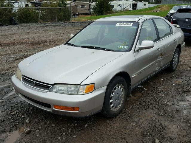 1HGCD5657VA193154 - 1997 HONDA ACCORD EX TAN photo 2