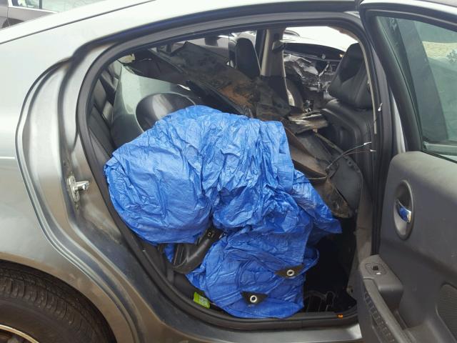 2G2WS522341267258 - 2004 PONTIAC GRAND PRIX ვერცხლისფერი ფოტო 6