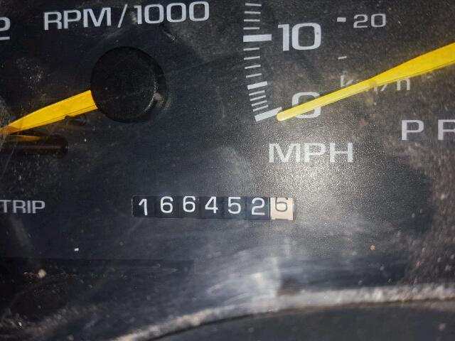 1GCEK19R5WR153940 - 1998 CHEVROLET GMT-400 K1 BEIGE photo 8