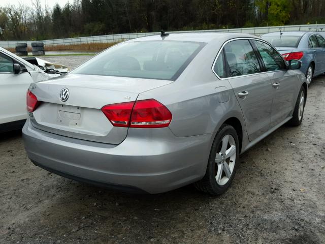 1VWBP7A38DC083118 - 2013 VOLKSWAGEN PASSAT SE GRAY photo 4
