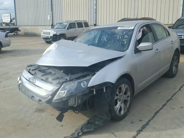 3FAHP0HG9CR187829 - 2012 FORD FUSION SE GRAY photo 2