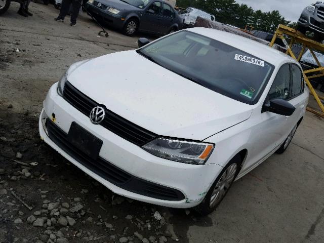 3VW1K7AJ9CM345833 - 2012 VOLKSWAGEN JETTA BASE WHITE photo 2