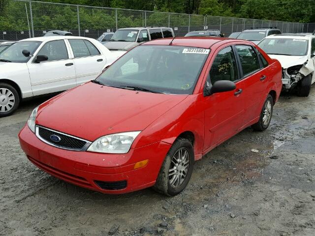 1FAFP34N56W167432 - 2006 FORD FOCUS ZX4 RED photo 2