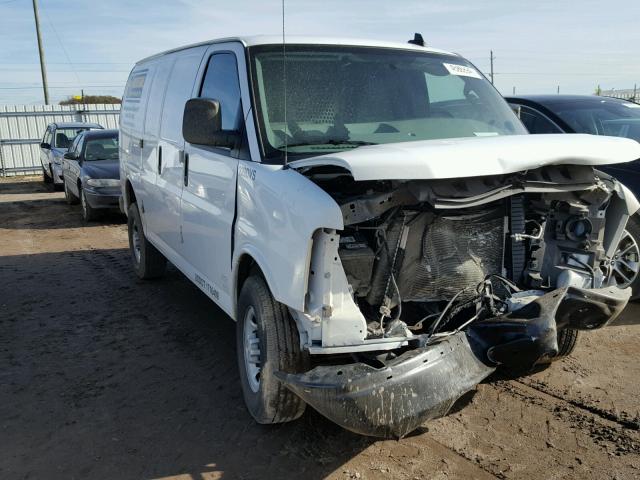 1GCZGGFG7H1181877 - 2017 CHEVROLET EXPRESS G3 WHITE photo 1