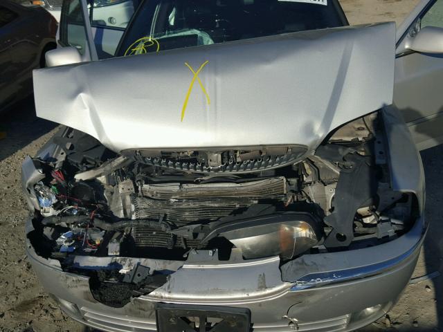 1LNHM86S84Y679145 - 2004 LINCOLN LS 银色 照片 7