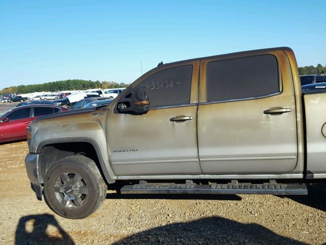 1GT12SEG5GF117418 - 2016 GMC SIERRA K25 GOLD photo 10