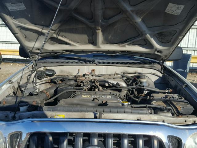 5TEWN72N52Z041174 - 2002 TOYOTA TACOMA XTR SILVER photo 7