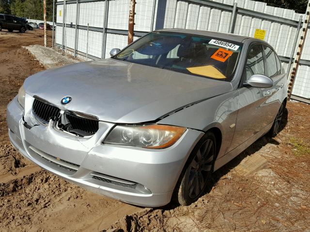 WBAVA37558NL58468 - 2008 BMW 328 SILVER photo 2