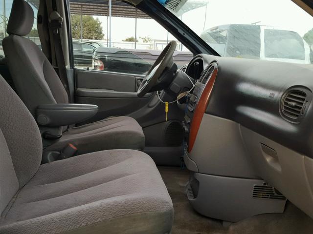 1A4GJ45R07B141363 - 2007 CHRYSLER TOWN & COU WHITE photo 5