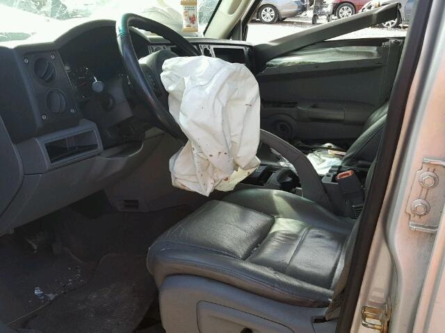 1J8HH48K87C622386 - 2007 JEEP COMMANDER Gümüş foto 5