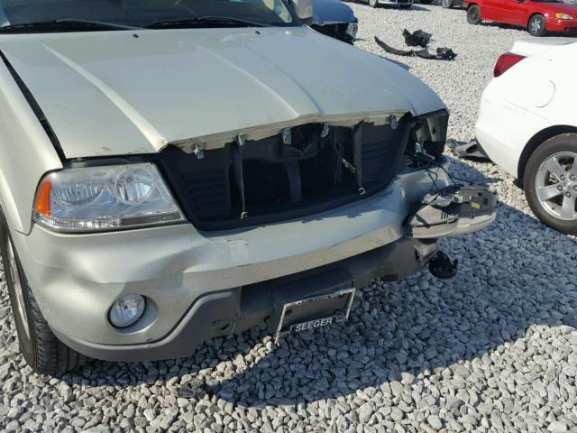 5LMEU78H93ZJ29263 - 2003 LINCOLN AVIATOR 银色 照片 9