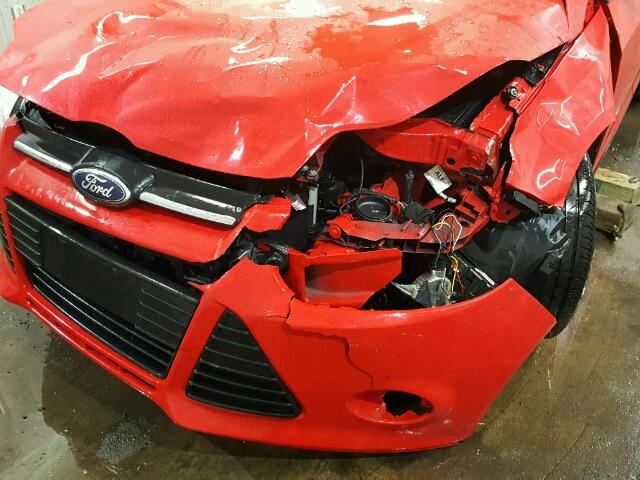 1FADP3F26DL323244 - 2013 FORD FOCUS RED photo 9