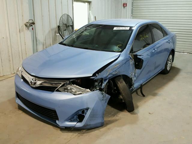 4T1BF1FK1DU686887 - 2013 TOYOTA CAMRY L BLUE photo 2