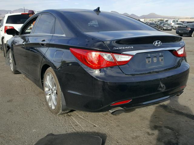 5NPEC4AB6BH317968 - 2011 HYUNDAI SONATA SE BLACK photo 3