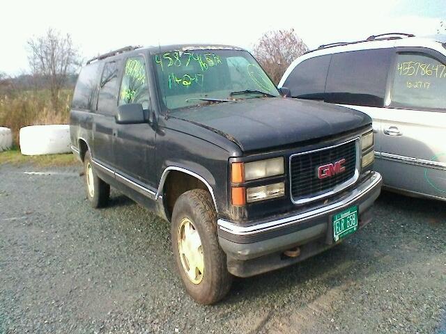 3GKFK16R6WG508269 - 1998 GMC SUBURBAN K BLACK photo 1