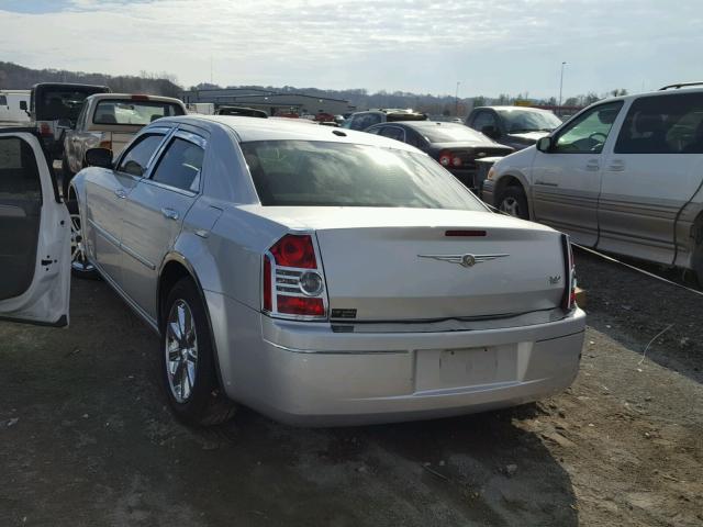 2C3CA5CV9AH327089 - 2010 CHRYSLER 300 TOURIN SILVER photo 3