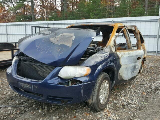 2A4GP44R36R609053 - 2006 CHRYSLER TOWN & COU BLUE photo 2