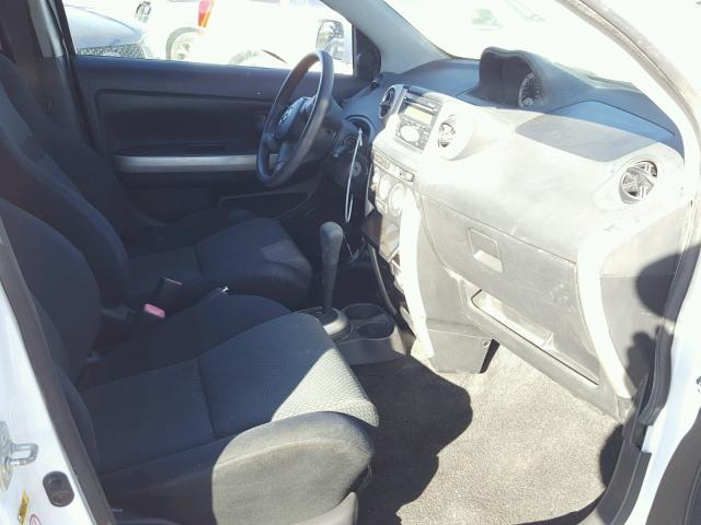 JTKKT604160131543 - 2006 TOYOTA SCION XA WHITE photo 5