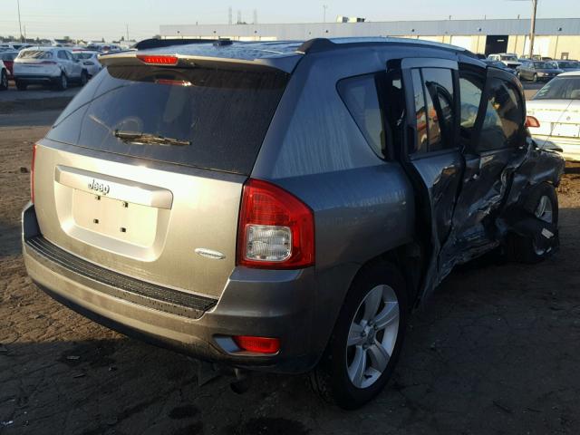 1J4NT1FB6BD195457 - 2011 JEEP COMPASS SP 绿色 照片 4