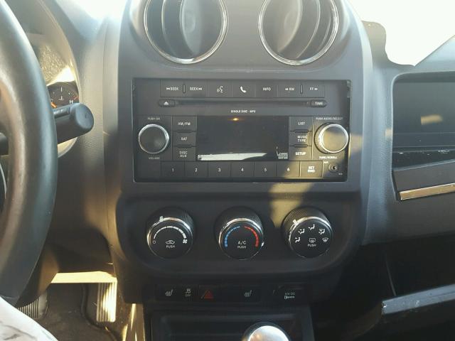 1J4NT1FB6BD195457 - 2011 JEEP COMPASS SP 绿色 照片 9