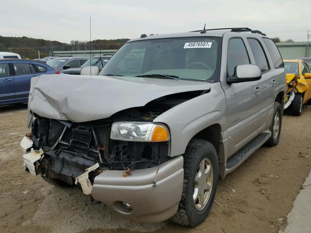 1GKEK63U24J271213 - 2004 GMC YUKON DENA GRAY photo 2