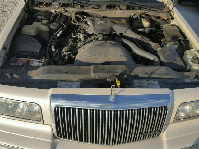 1LNLM82W0TY655214 - 1996 LINCOLN TOWN CAR BEIGE photo 7