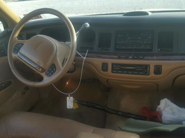 1LNLM82W0TY655214 - 1996 LINCOLN TOWN CAR BEIGE photo 9