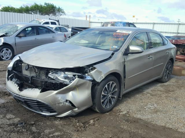 4T1BK1EB2JU275183 - 2018 TOYOTA AVALON XLE GOLD photo 2