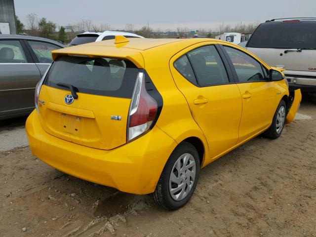 JTDKDTB36F1095494 - 2015 TOYOTA PRIUS C YELLOW photo 4