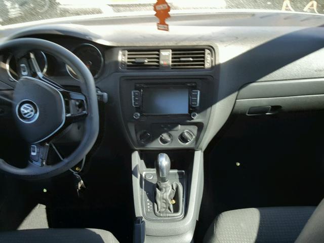 3VW2K7AJ1FM349528 - 2015 VOLKSWAGEN JETTA BASE WHITE photo 9